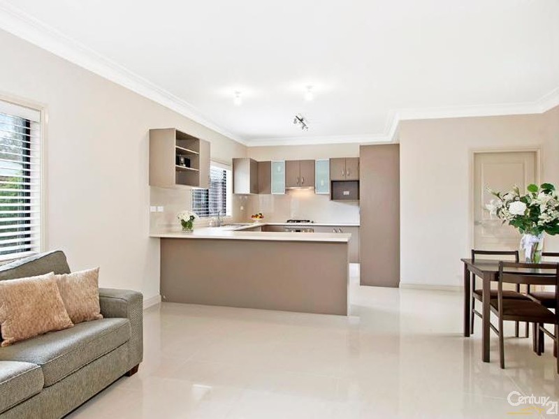 92 Tableland Rd, Wentworth Falls NSW 2782