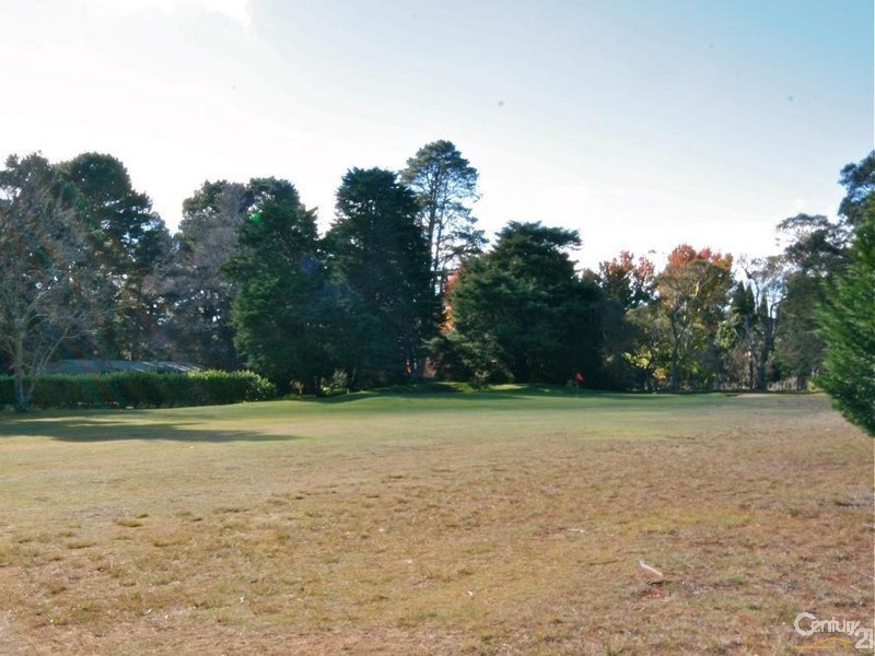 9 Chancery Lane, Wentworth Falls NSW 2782