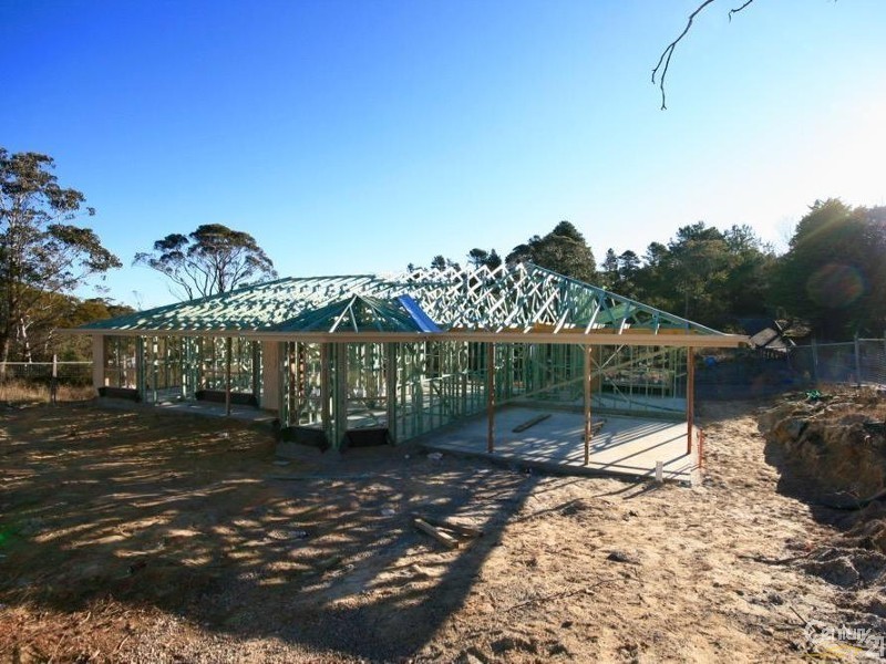 23 Sandbox Road, Wentworth Falls NSW 2782