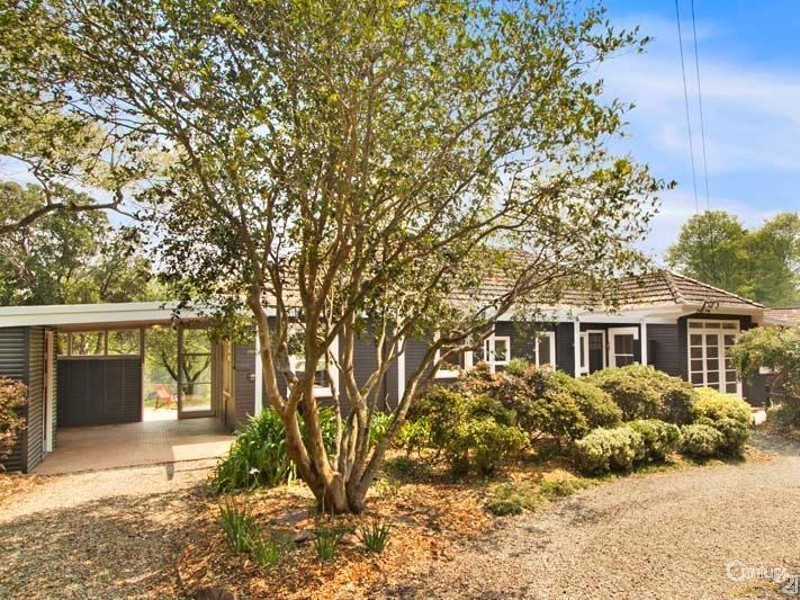 104 Blaxland Road, Wentworth Falls NSW 2782
