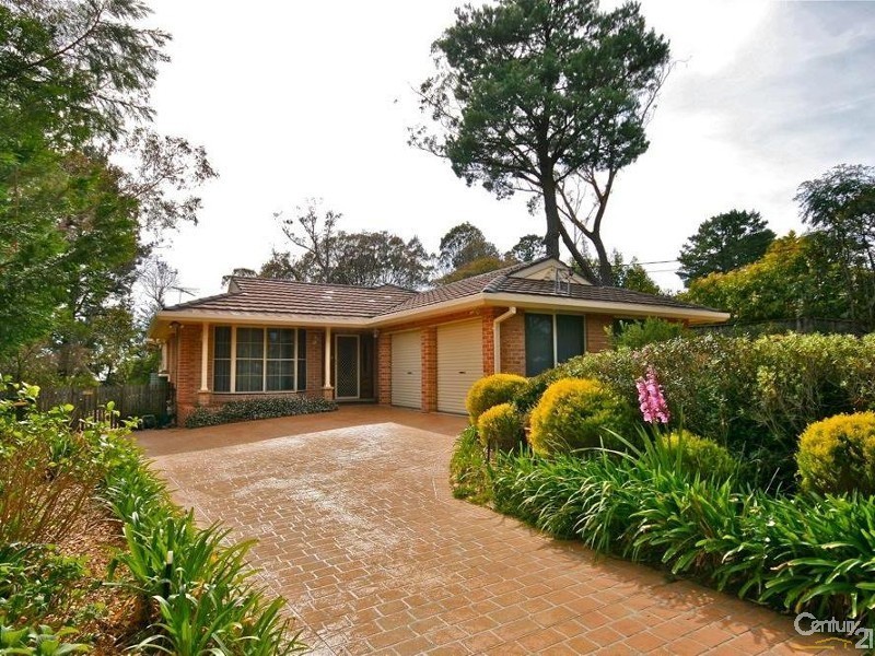 8 Tableland Rd, Wentworth Falls NSW 2782