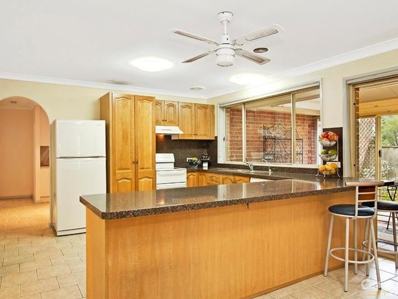 8 Tableland Rd, Wentworth Falls NSW 2782