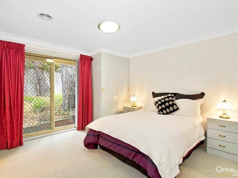 8 Tableland Rd, Wentworth Falls NSW 2782