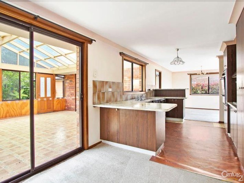 76 Bate St, Wentworth Falls NSW 2782