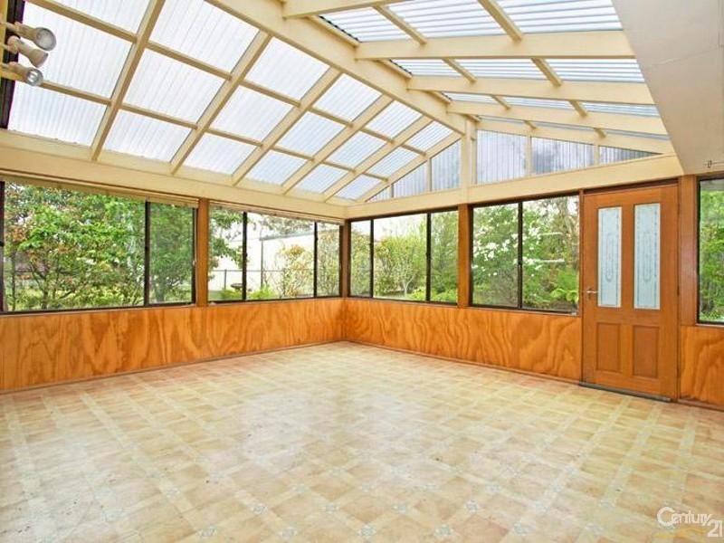 76 Bate St, Wentworth Falls NSW 2782