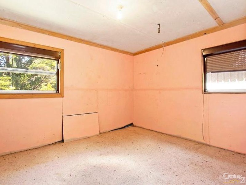 37 Pritchard St, Wentworth Falls NSW 2782