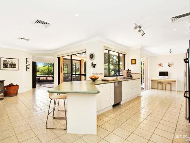 151 Tableland Rd, Wentworth Falls NSW 2782