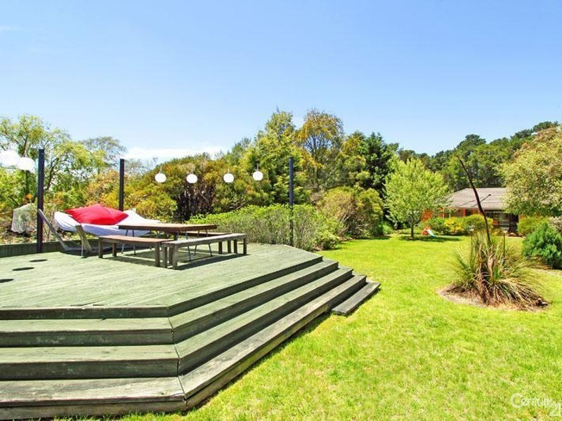 151 Tableland Rd, Wentworth Falls NSW 2782