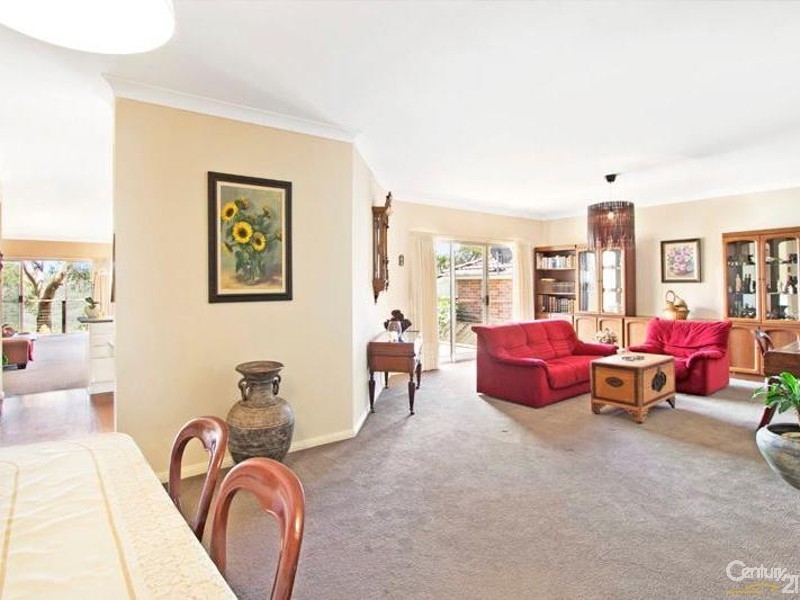 18 Lamartine Ave, Wentworth Falls NSW 2782