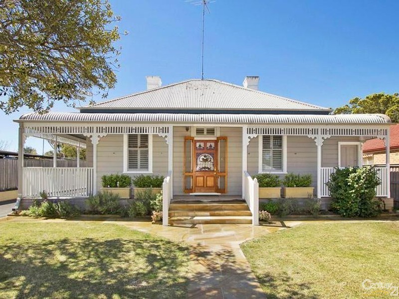 6 Charles St, Lawson NSW 2783