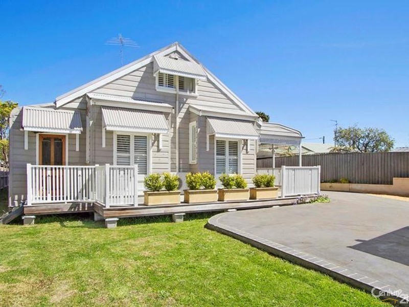 6 Charles St, Lawson NSW 2783