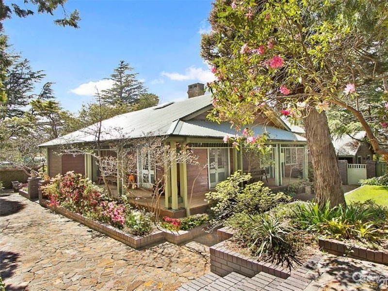 34-40 Lawson View Pde, Wentworth Falls NSW 2782