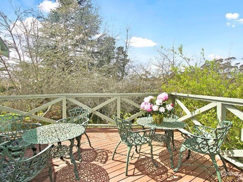 34-40 Lawson View Pde, Wentworth Falls NSW 2782