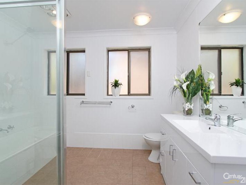 63 Tableland Rd, Wentworth Falls NSW 2782