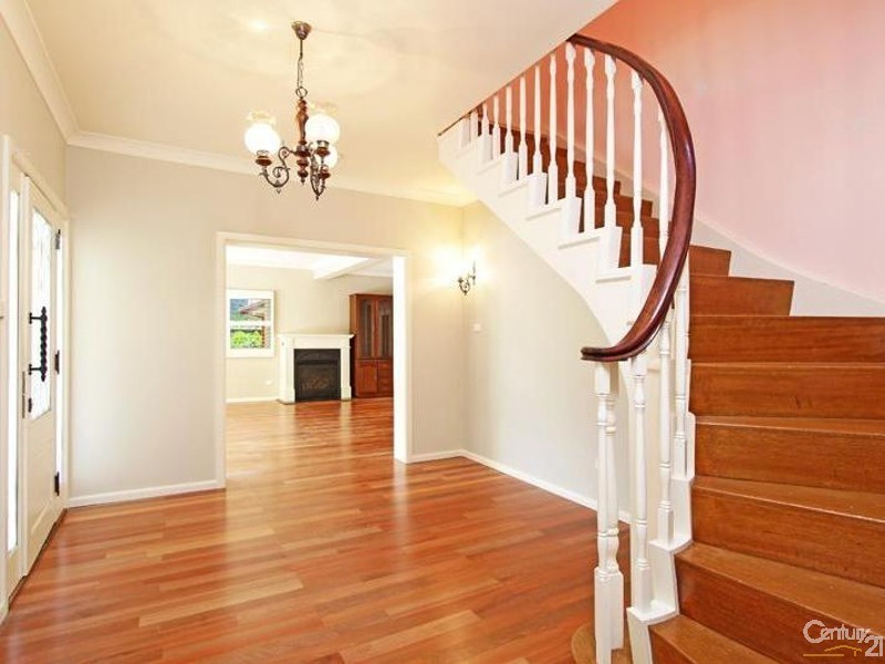 23 Craigend St, Leura NSW 2780