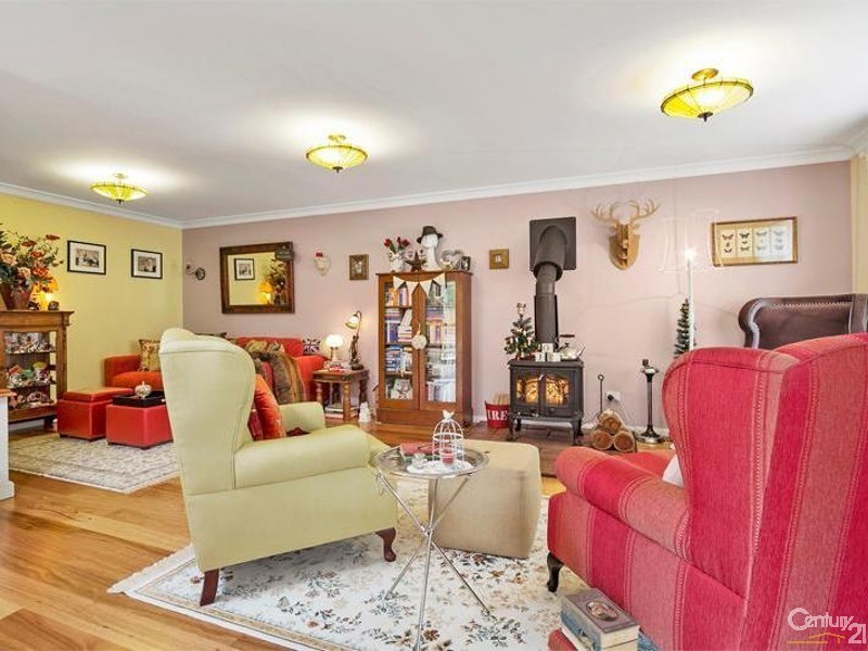 8 Lomandra Place, Katoomba NSW 2780