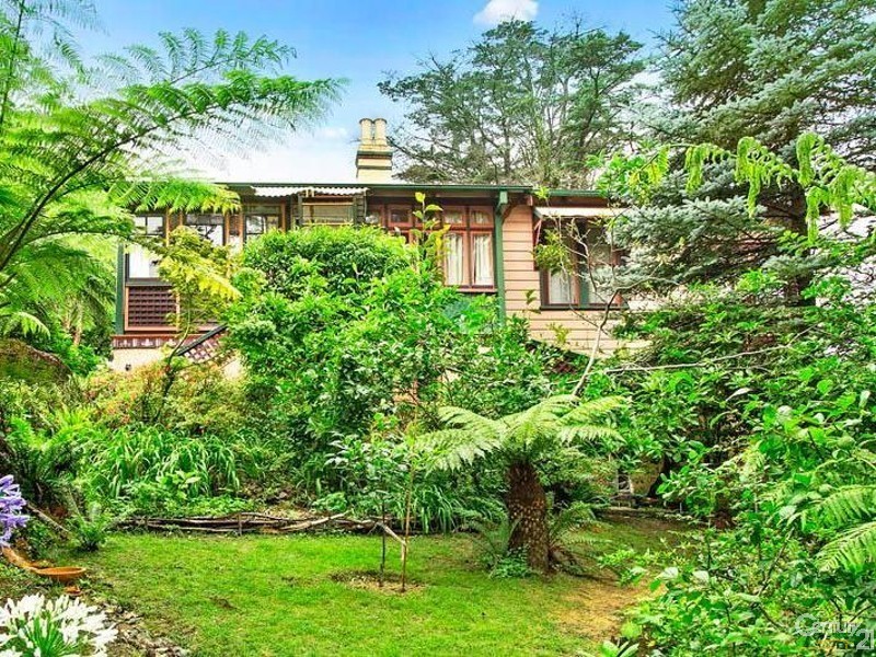 6 William St, Katoomba NSW 2780