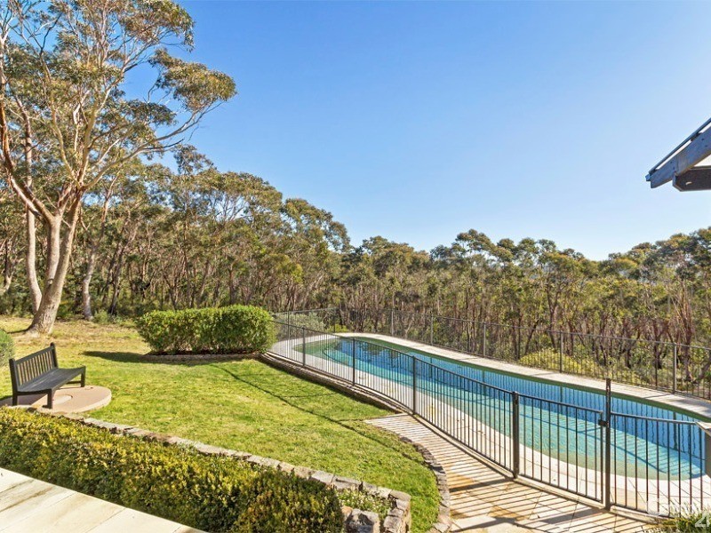 291 Blaxland Rd, Wentworth Falls NSW 2782