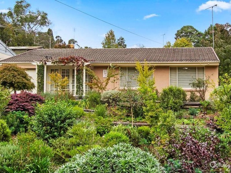 1 Quinns Ave, Leura NSW 2780