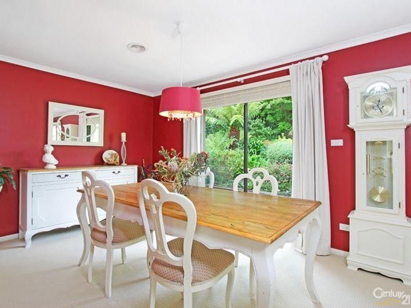 1 Quinns Ave, Leura NSW 2780