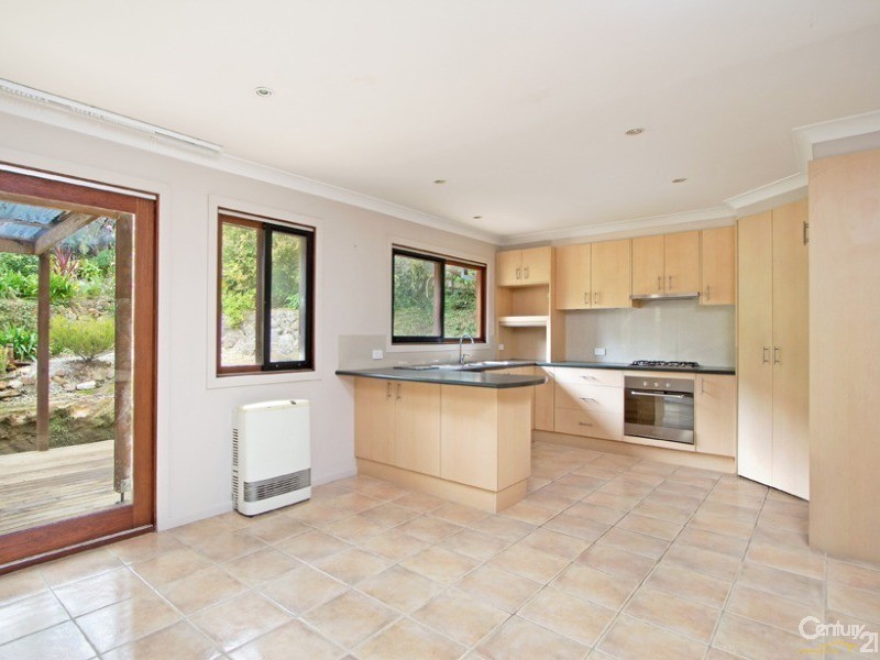 10 Strathearn Rd, Leura NSW 2780