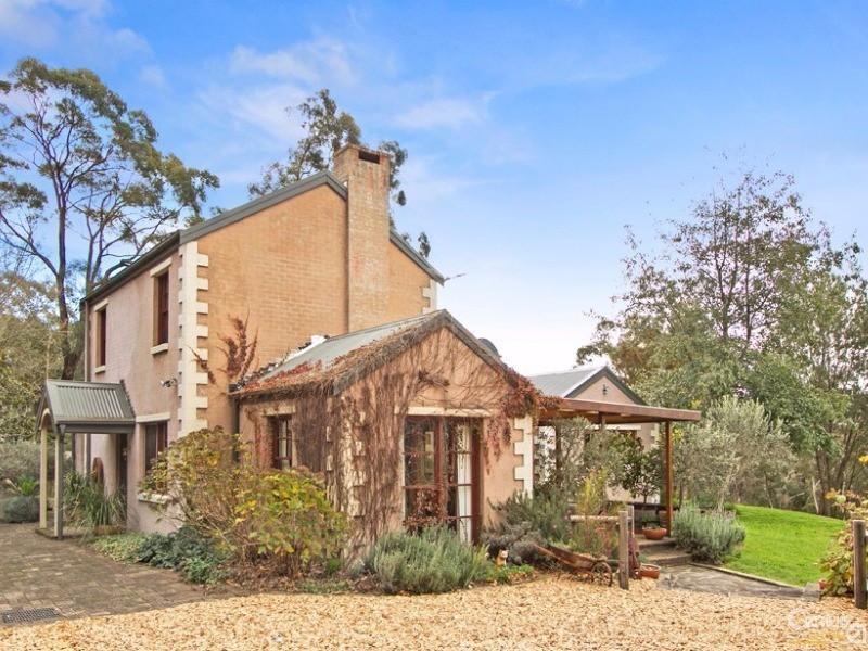 192-194 Henderson Rd, Wentworth Falls NSW 2782