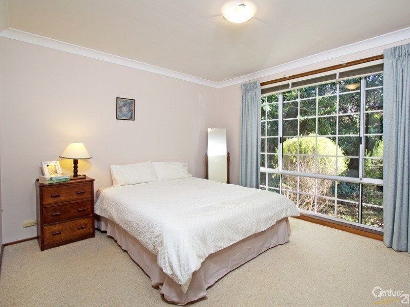 5 Flora St, Wentworth Falls NSW 2782