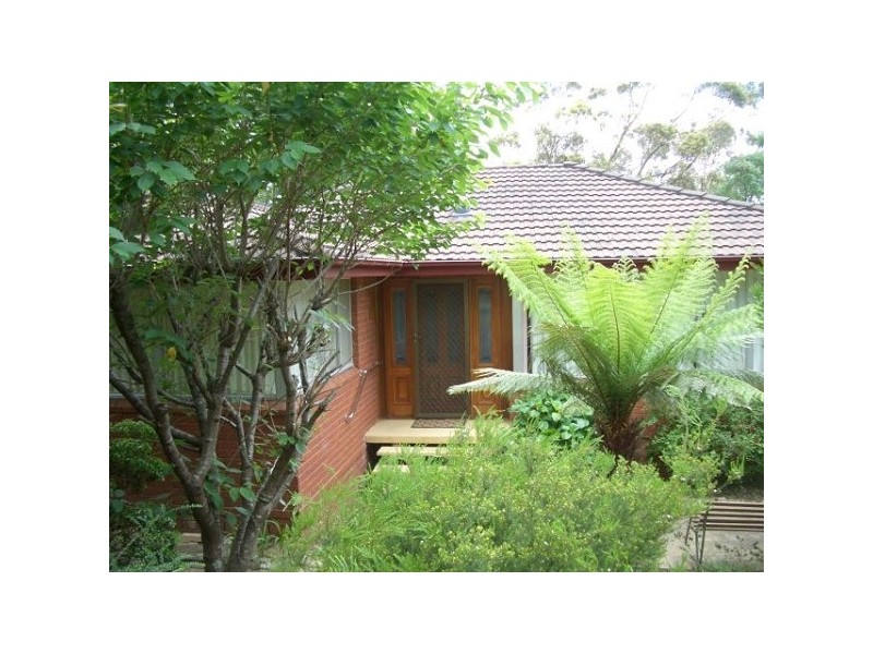 122 Henderson Road, Wentworth Falls NSW 2782