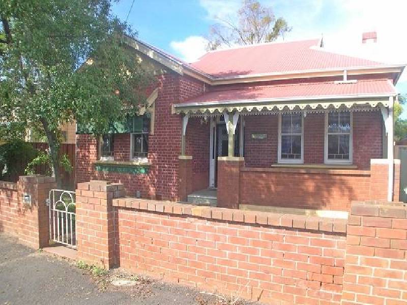 102 Bourke Street, Dubbo NSW 2830