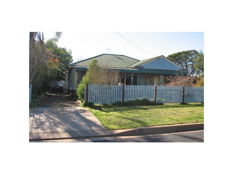 33 Elizabeth Street, Dubbo NSW 2830