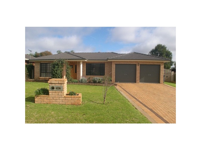 29 Websdale Drive, Dubbo NSW 2830