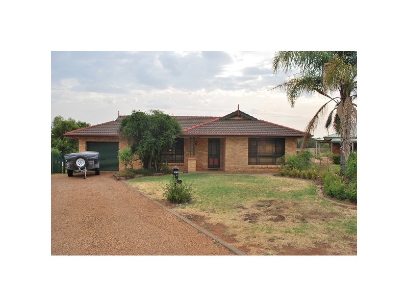 13 Loane Place, Dubbo NSW 2830