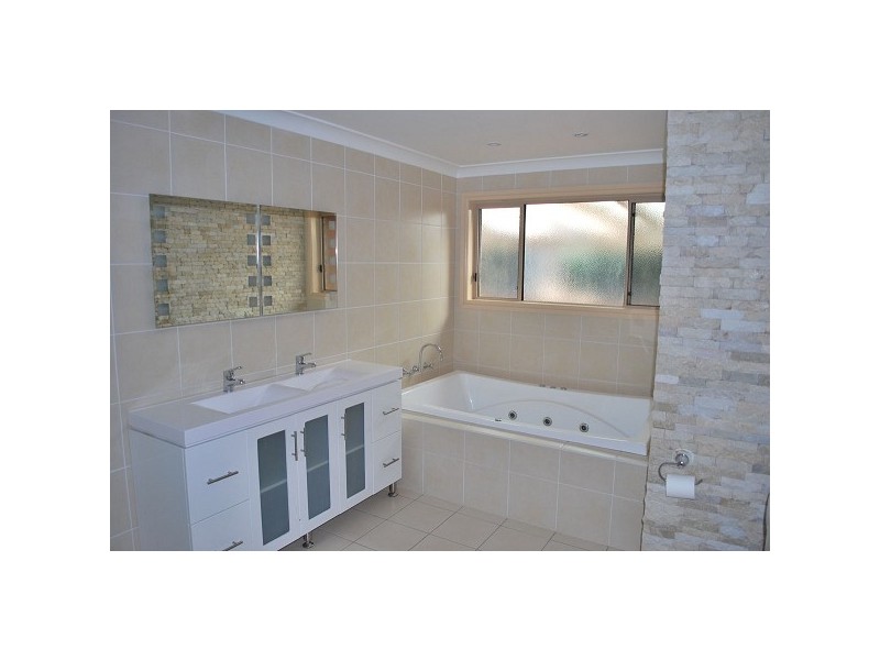 20 Beveridge Crescent, Dubbo NSW 2830