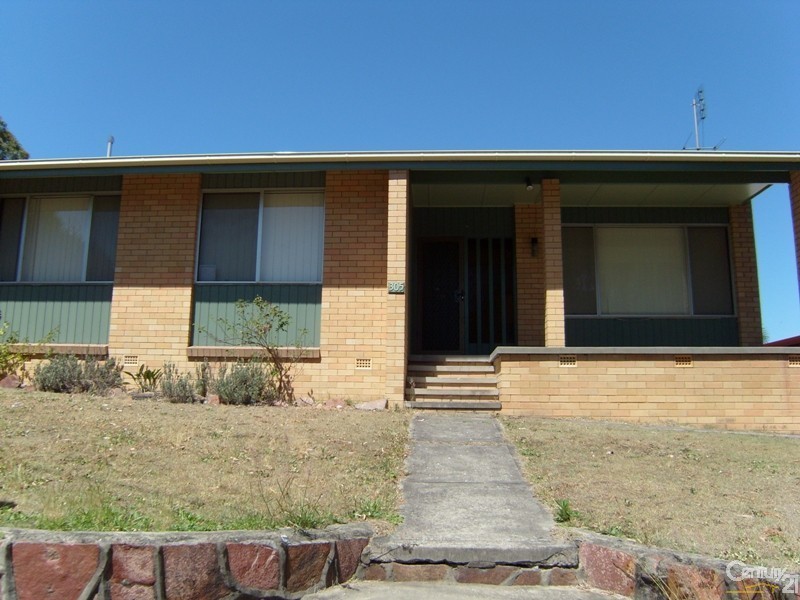 305 McCaffrey Drive, Rankin Park NSW 2287