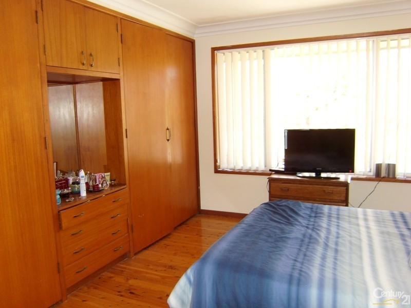 305 McCaffrey Drive, Rankin Park NSW 2287