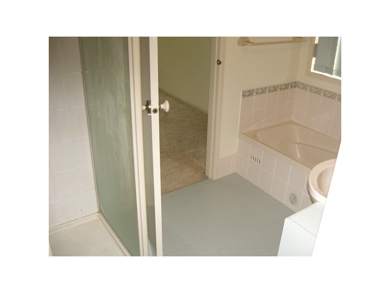 66 Lowry Street, Cardiff NSW 2285