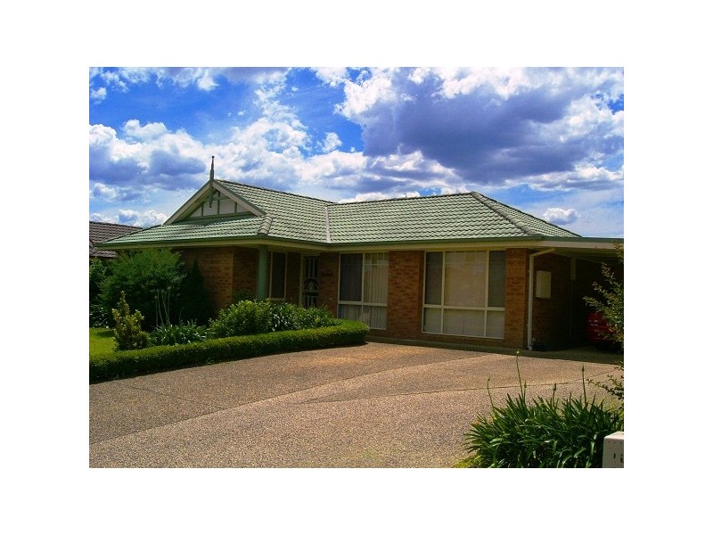 32 Flamingo Drive, Cameron Park NSW 2285