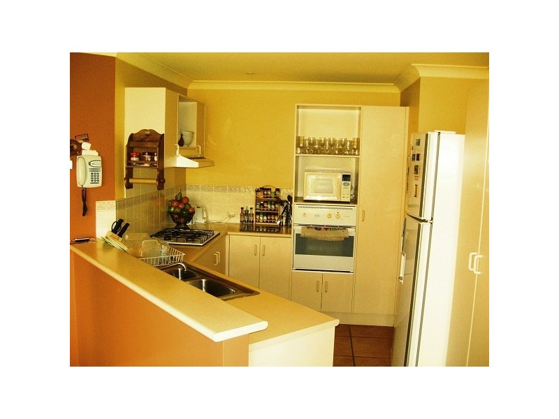 32 Flamingo Drive, Cameron Park NSW 2285