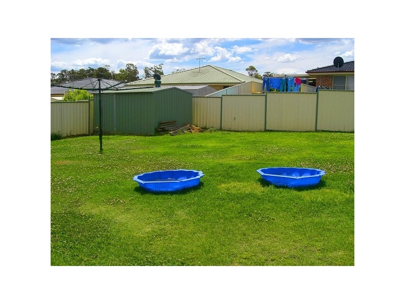 32 Flamingo Drive, Cameron Park NSW 2285