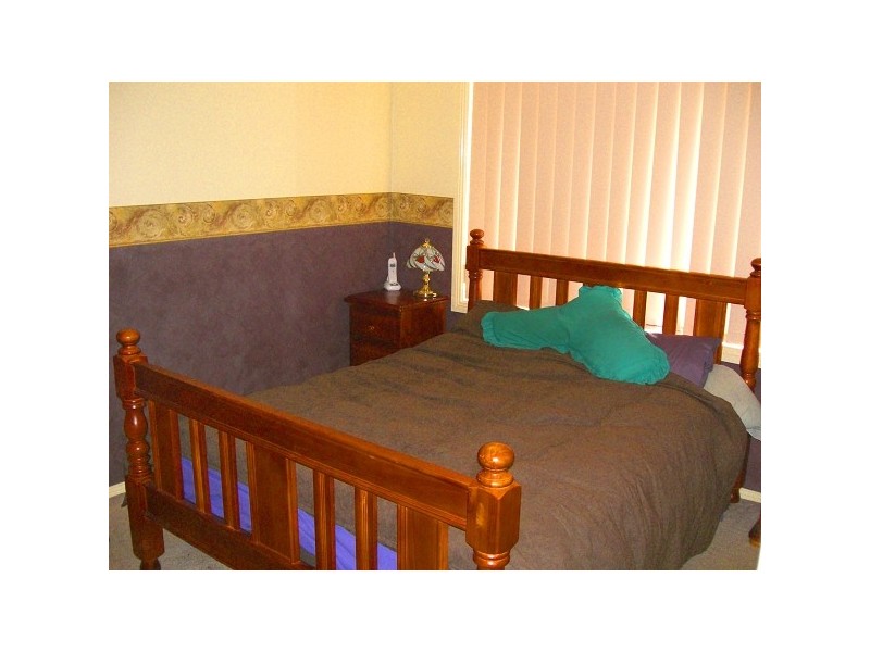 32 Flamingo Drive, Cameron Park NSW 2285