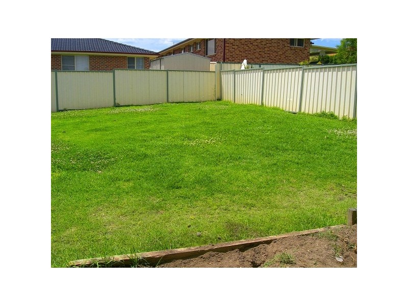 32 Flamingo Drive, Cameron Park NSW 2285