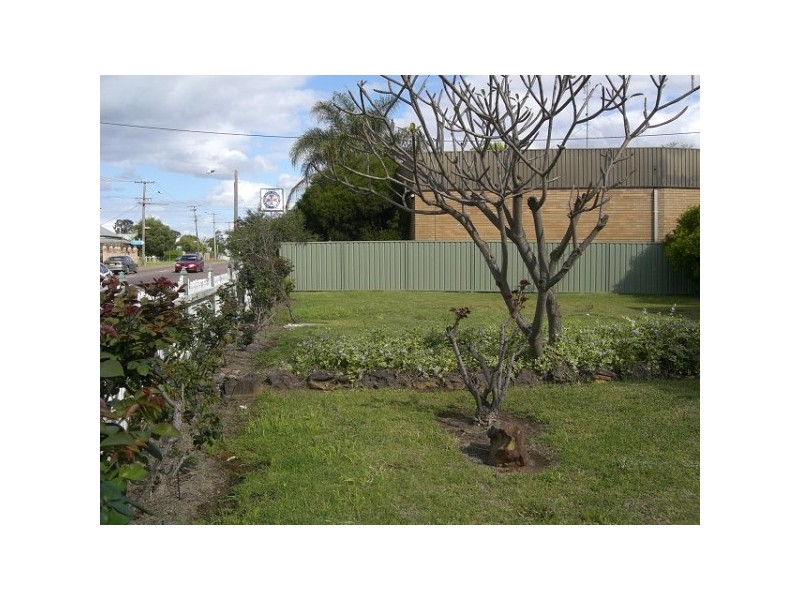 93 George Street, Singleton NSW 2330