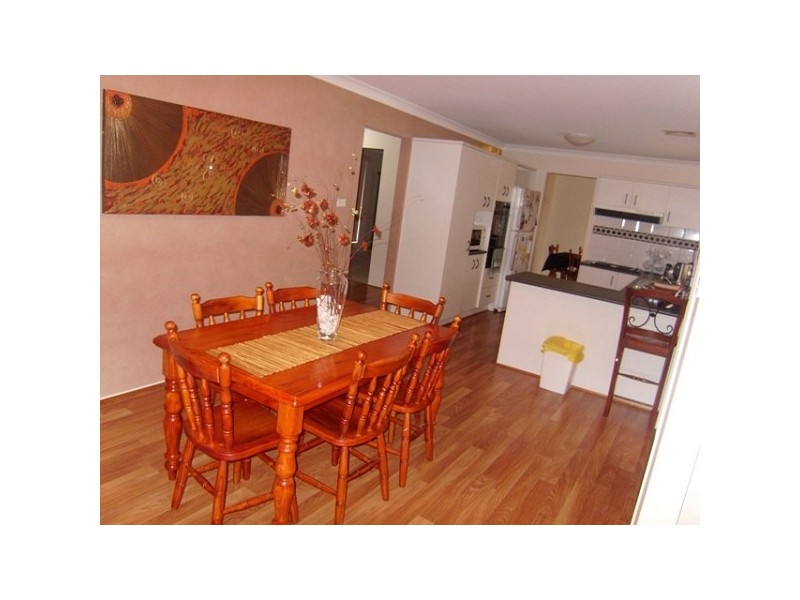 12 Elanet Avenue, Cameron Park NSW 2285