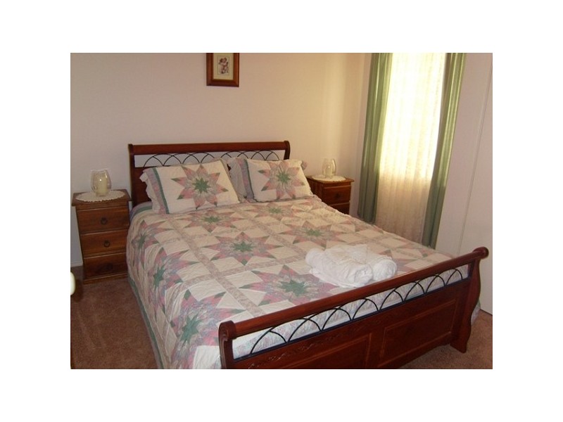 7 Jupiter Circuit, Cameron Park NSW 2285