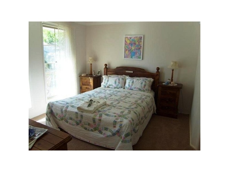 7 Jupiter Circuit, Cameron Park NSW 2285