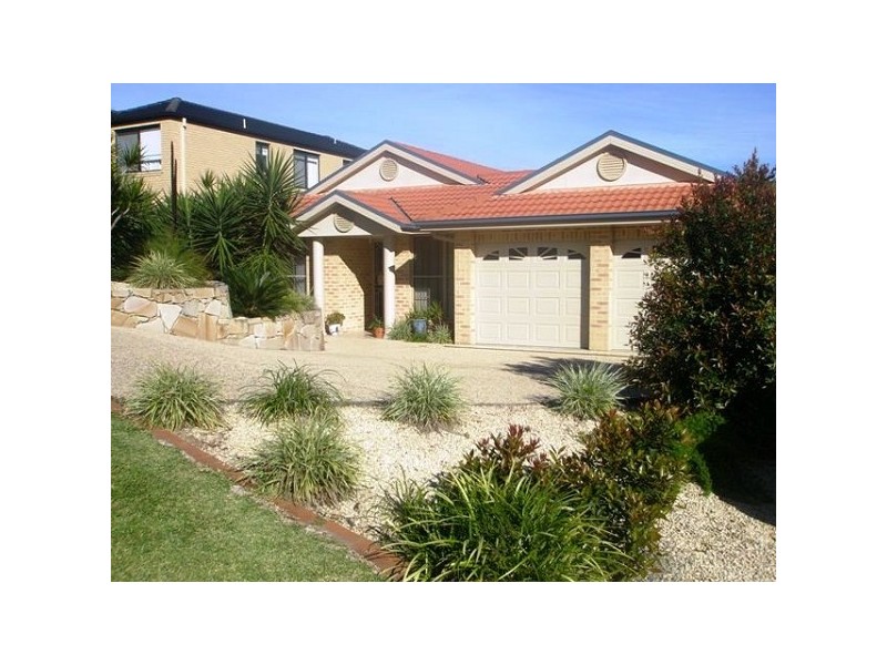 7 Jupiter Circuit, Cameron Park NSW 2285
