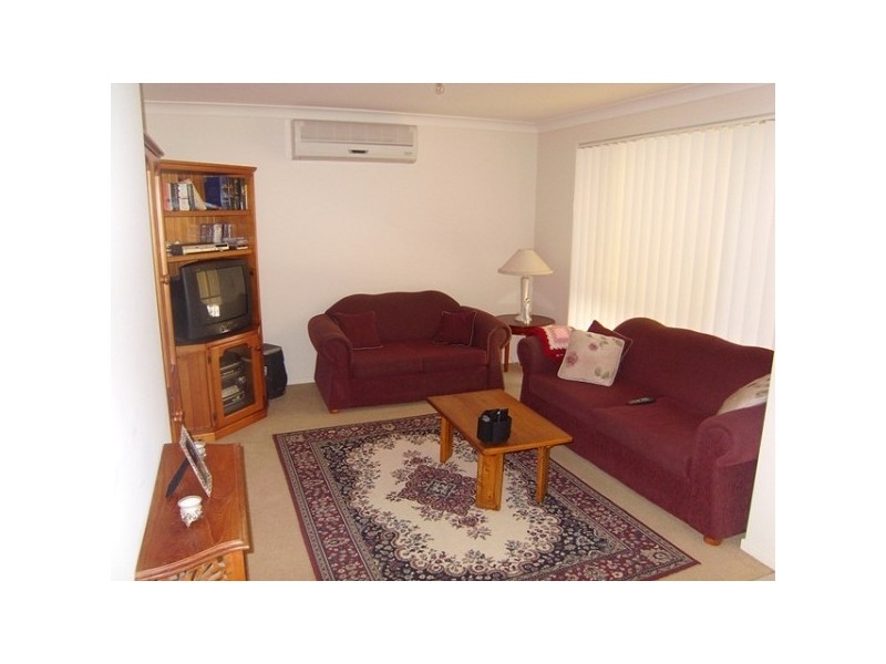 1/3 Lovell Parade, Shortland NSW 2307