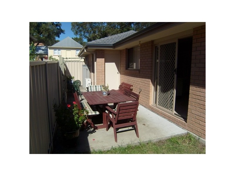 1/3 Lovell Parade, Shortland NSW 2307