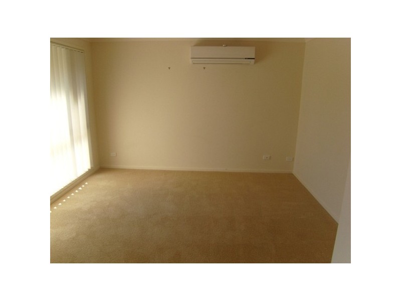 2/3 Lovell Parade, Shortland NSW 2307