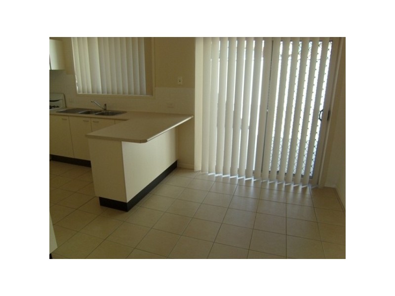 2/3 Lovell Parade, Shortland NSW 2307